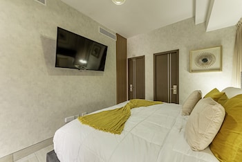 brickell apart hotel