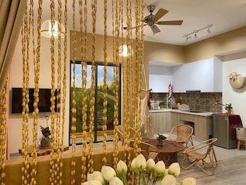 ecopark apartment hung yen