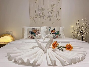 ecopark apartment hung yen