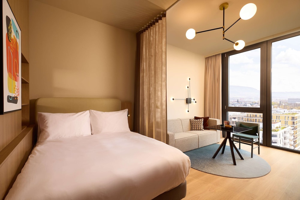 adina apartment hotel geneva