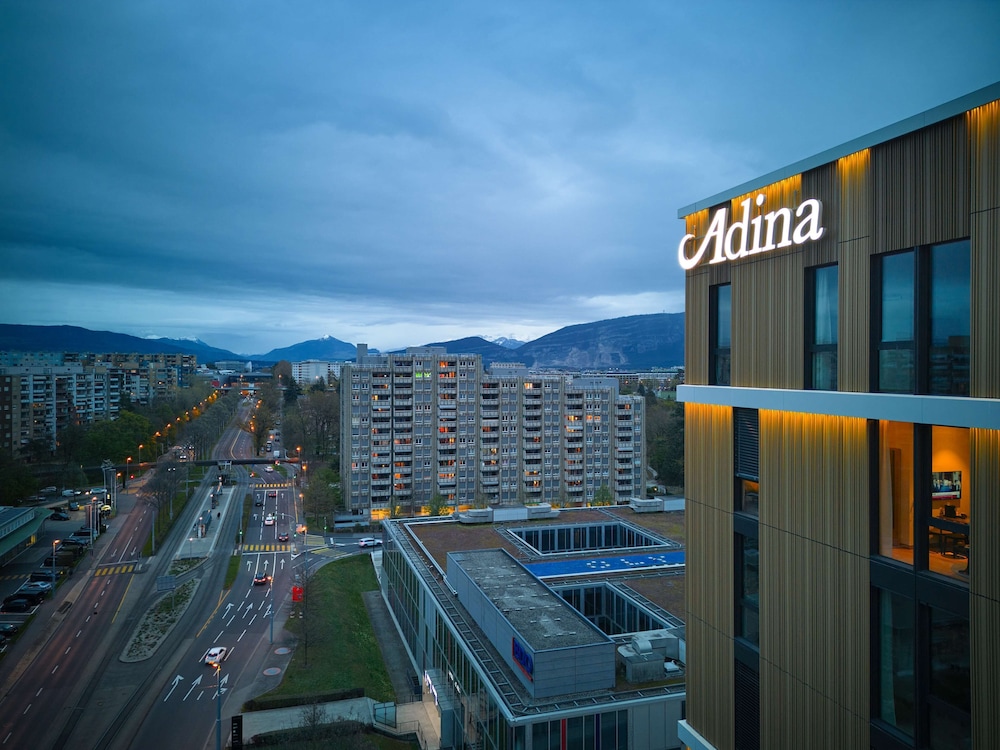 adina apartment hotel geneva