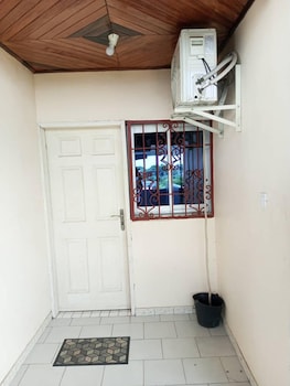 remarkable 1 bedroom flat in bonaberie ancienne