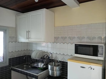 remarkable 1 bedroom flat in bonaberie ancienne