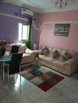 remarkable 1 bedroom flat in bonaberie ancienne
