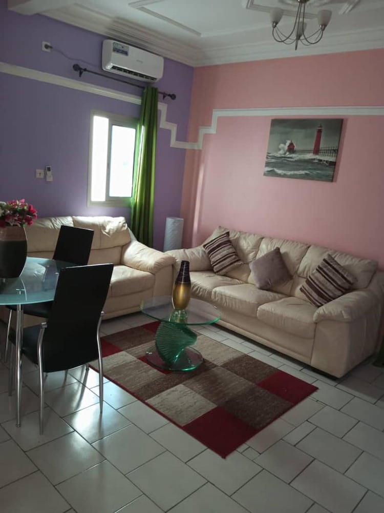 remarkable 1 bedroom flat in bonaberie ancienne
