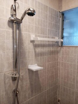 beautiful appartement 2 beds 2 toilets kitchen
