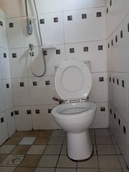 beautiful appartement 2 beds 2 toilets kitchen