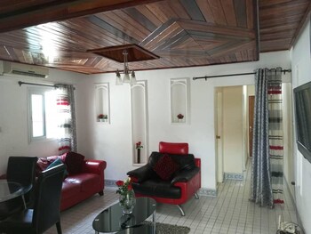 beautiful appartement 2 beds 2 toilets kitchen