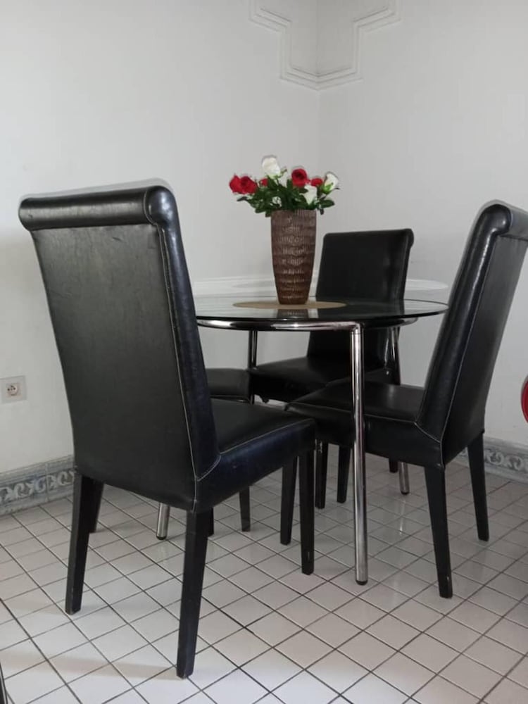 beautiful appartement 2 beds 2 toilets kitchen