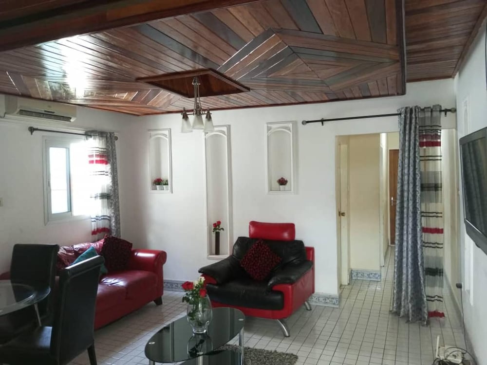 beautiful appartement 2 beds 2 toilets kitchen