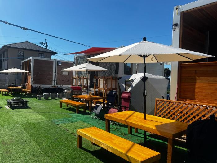 glamping village leaf