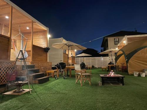 glamping village leaf