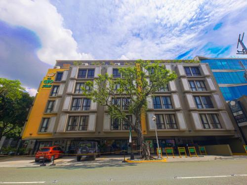 capital o 907 ceo flats