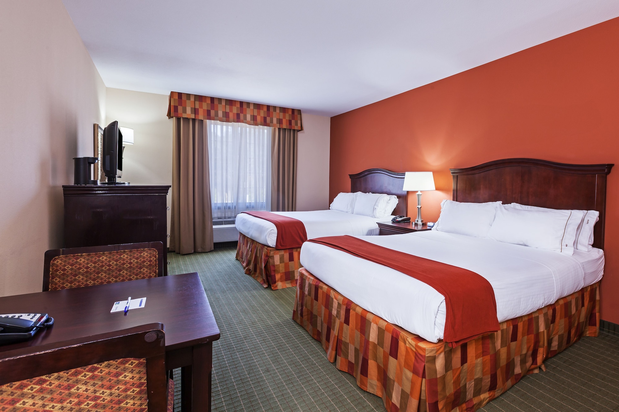 holiday inn express and suites henderson by ihg