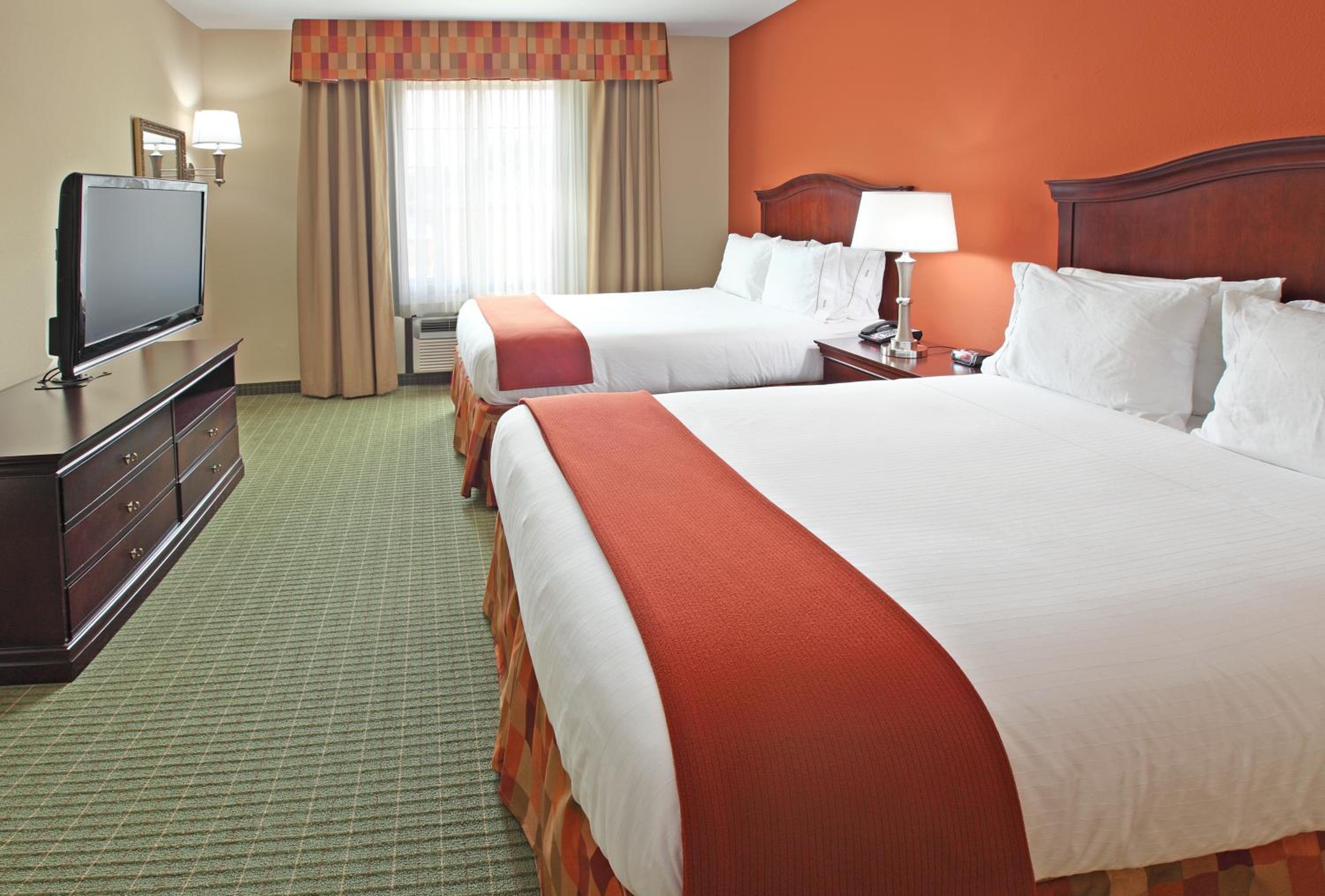 holiday inn express and suites henderson by ihg