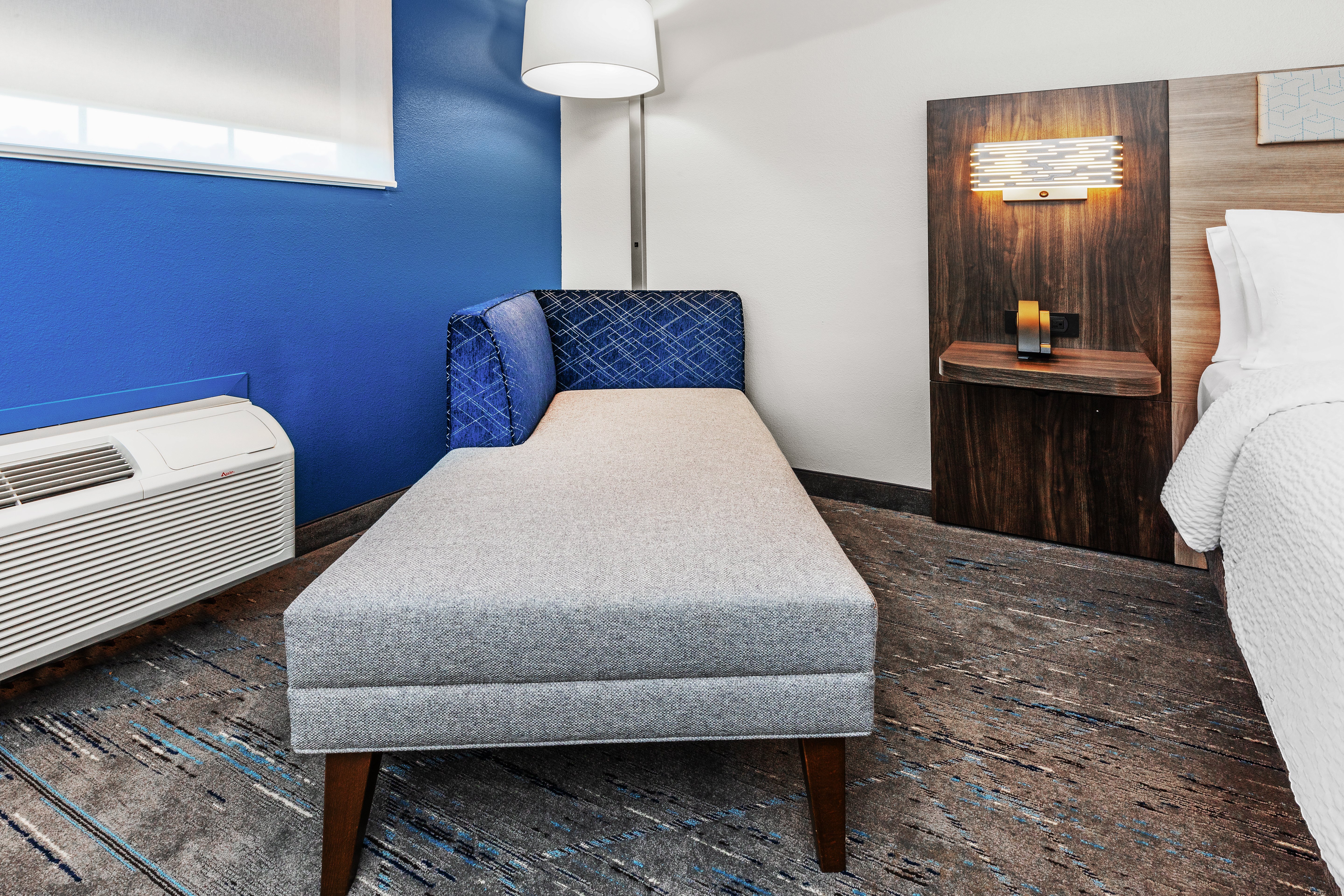 holiday inn express and suites henderson by ihg
