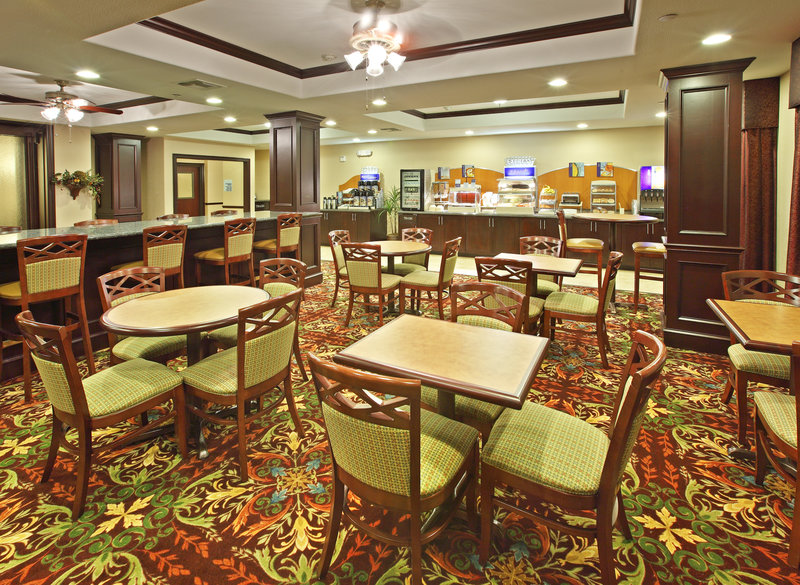 holiday inn express and suites henderson by ihg