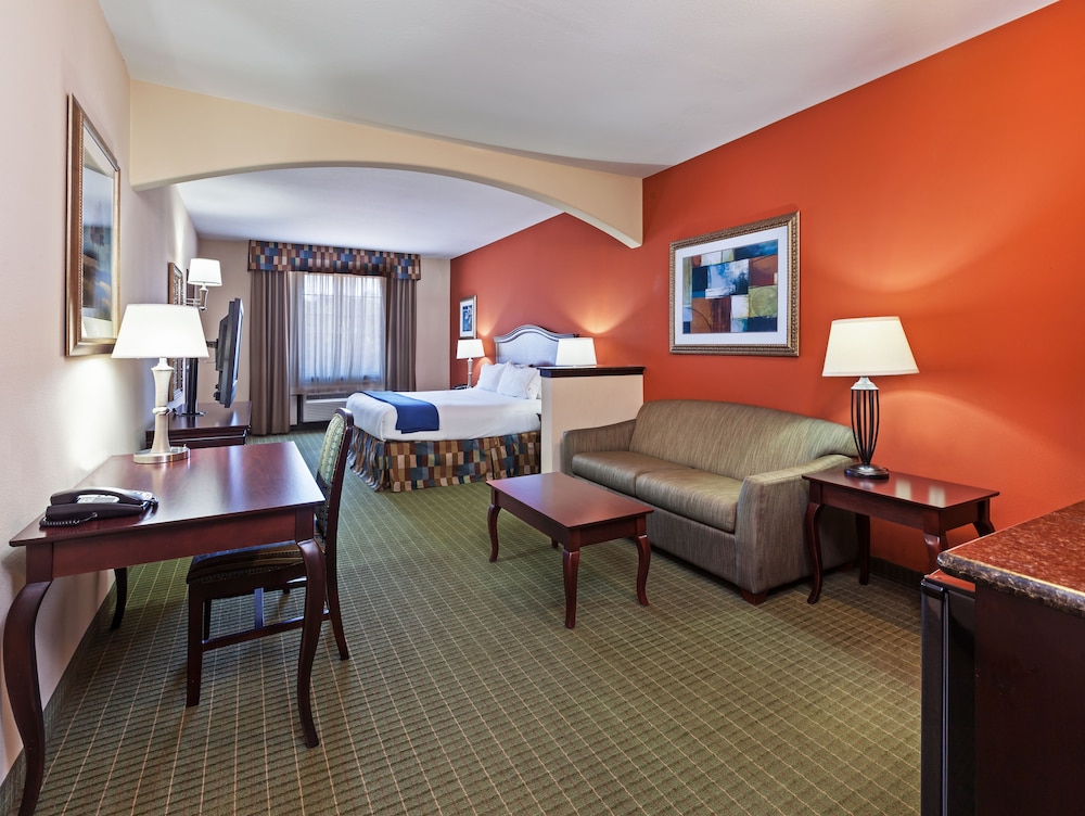 holiday inn express and suites henderson by ihg