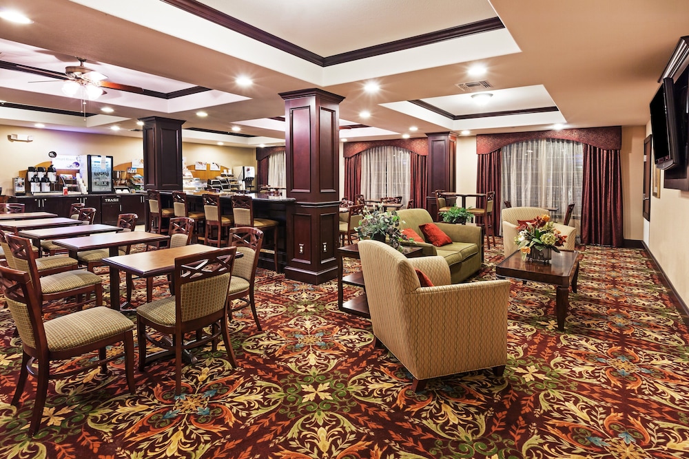 holiday inn express and suites henderson by ihg
