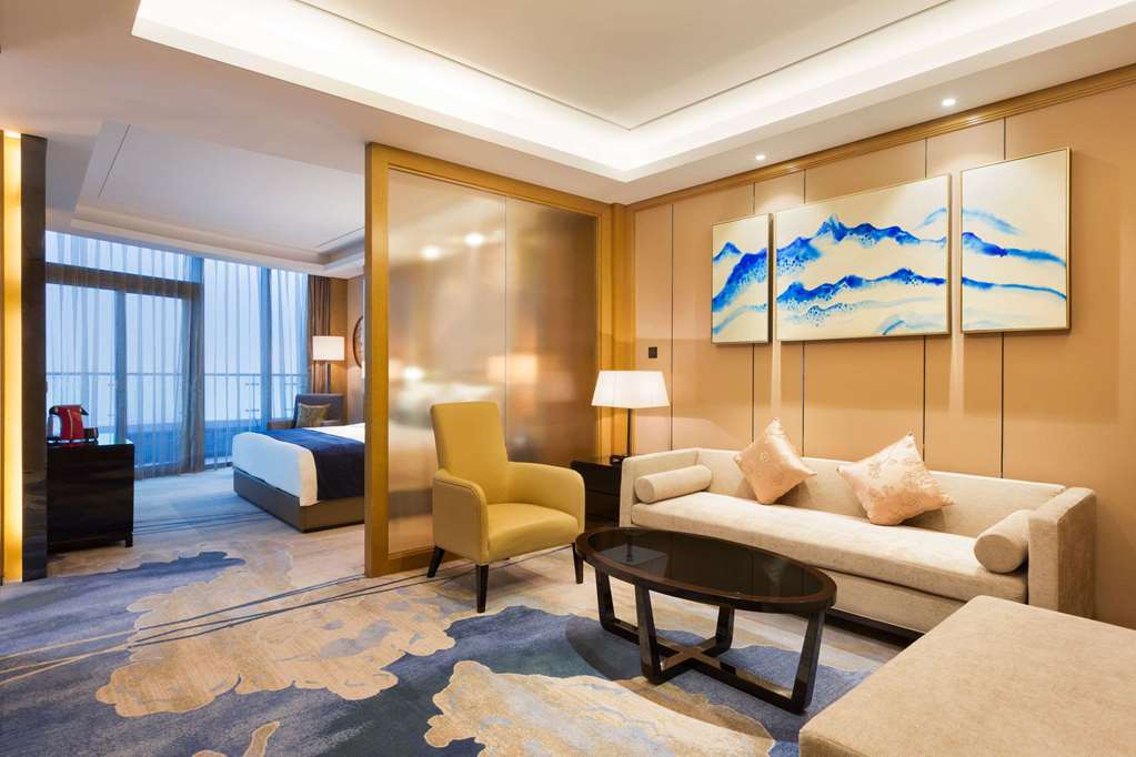 wyndham chongqing yuelai