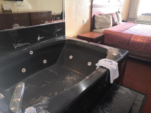 scottish inn and suites