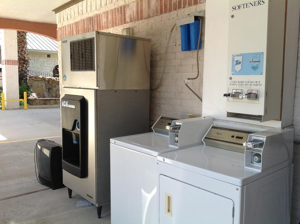 scottish inn and suites