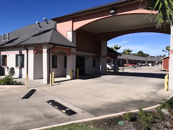 Scottish Inn & Suites,Houston County>>Houston,2 star