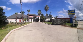 Scottish Inn & Suites,Houston County>>Houston,2 star