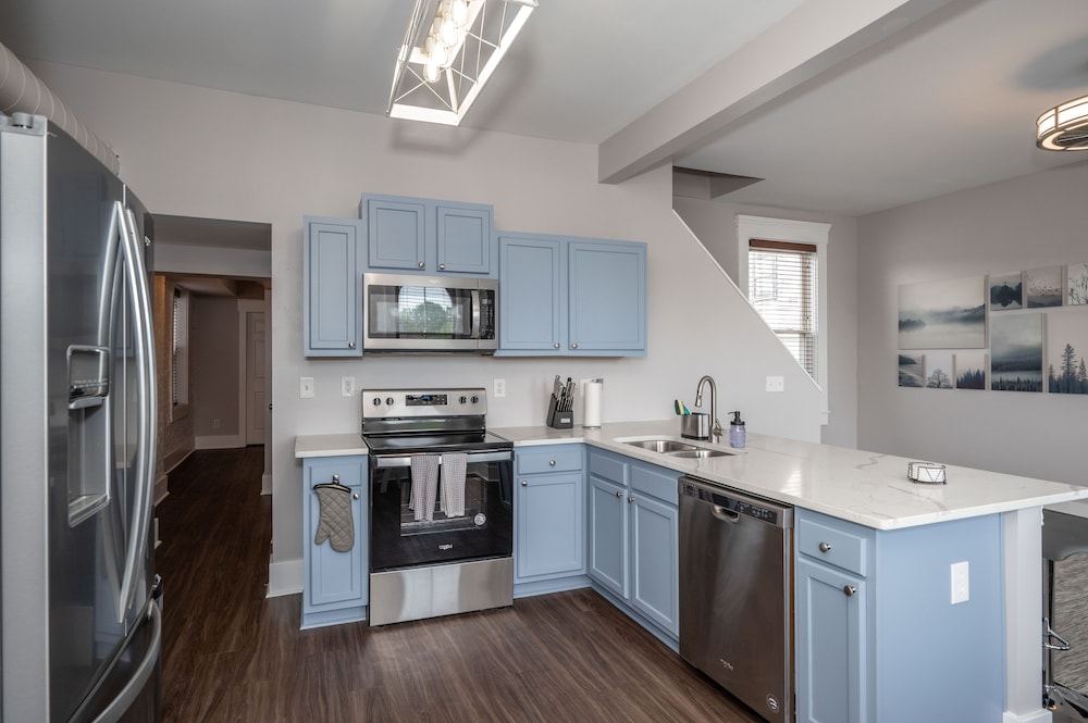 heart of mainstrasse apt 4