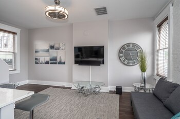 heart of mainstrasse apt 4