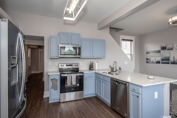 heart of mainstrasse apt 4