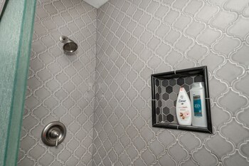 heart of mainstrasse apt 3