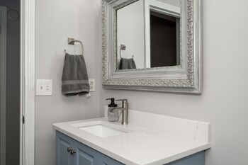 heart of mainstrasse apt 3