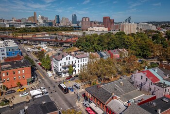 heart of mainstrasse apt 2