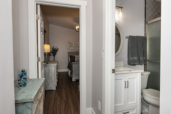 heart of mainstrasse apt 2