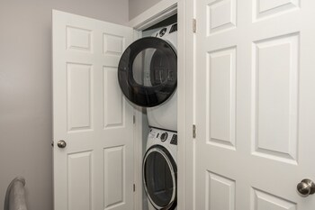 heart of mainstrasse apt 2