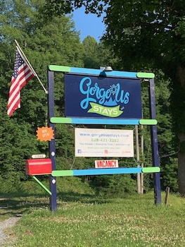 gorgeous stays llc