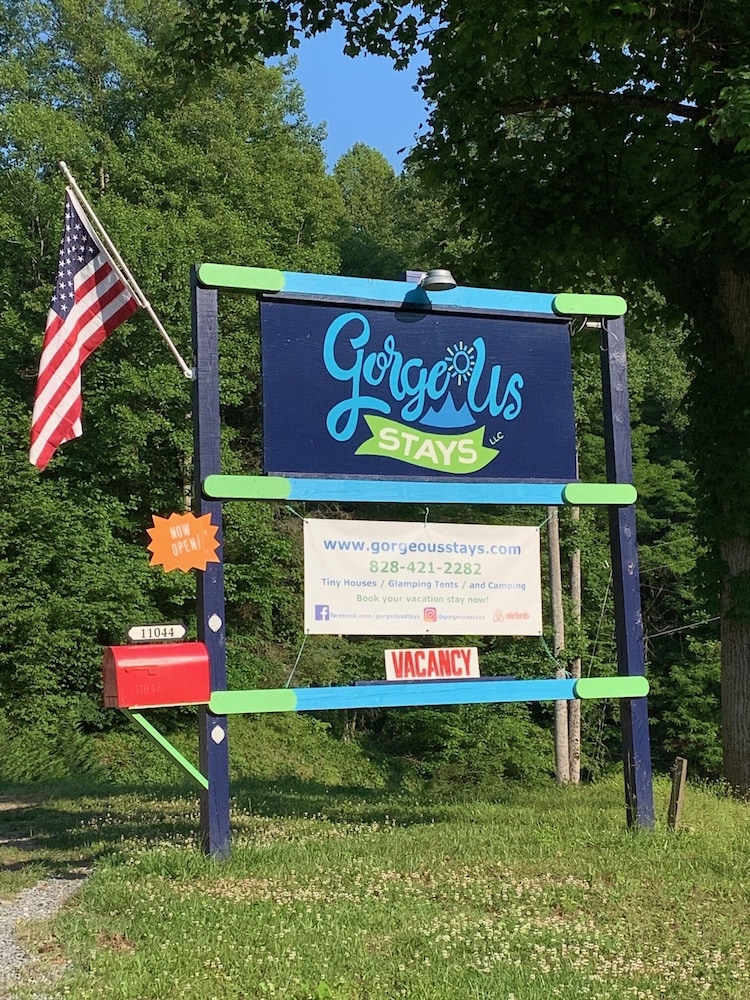 gorgeous stays llc