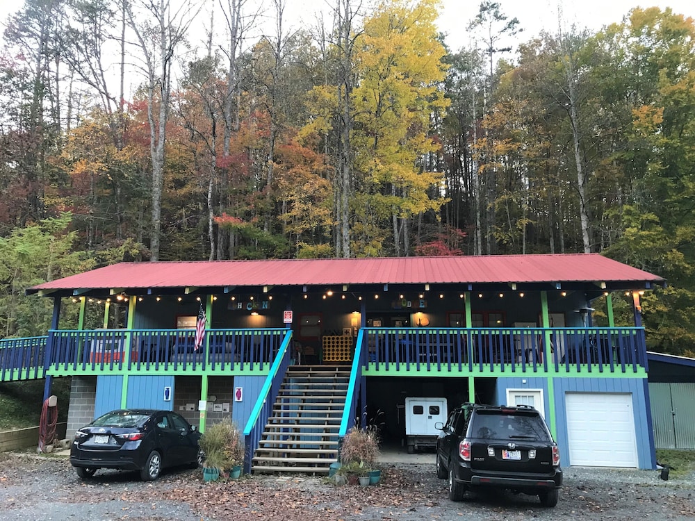 gorgeous stays llc