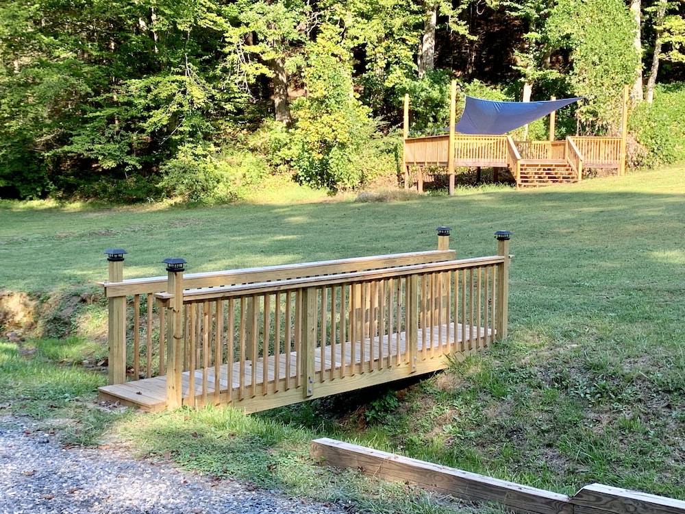 gorgeous stays llc