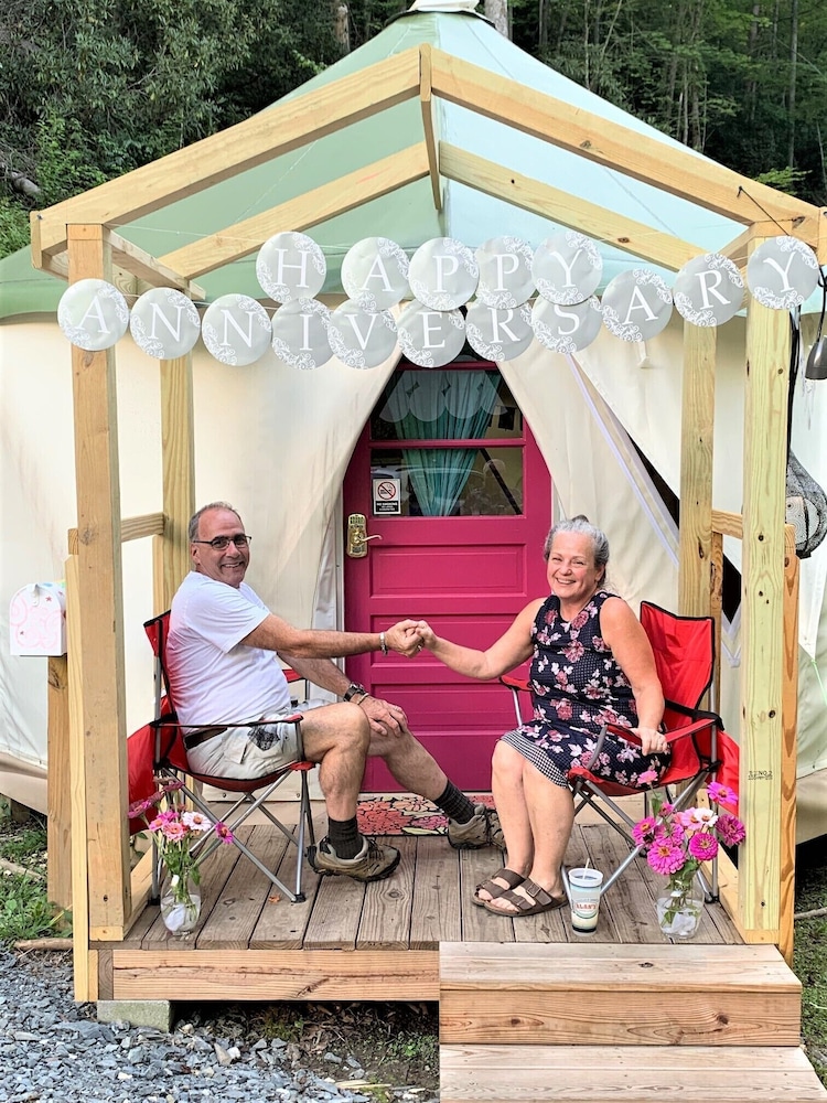 gorgeous stays llc