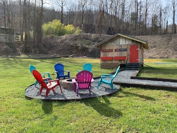 gorgeous stays llc