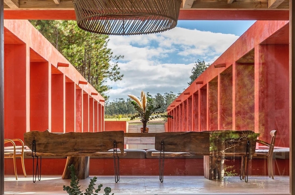 luz culinary wine lodge