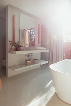 luz culinary wine lodge