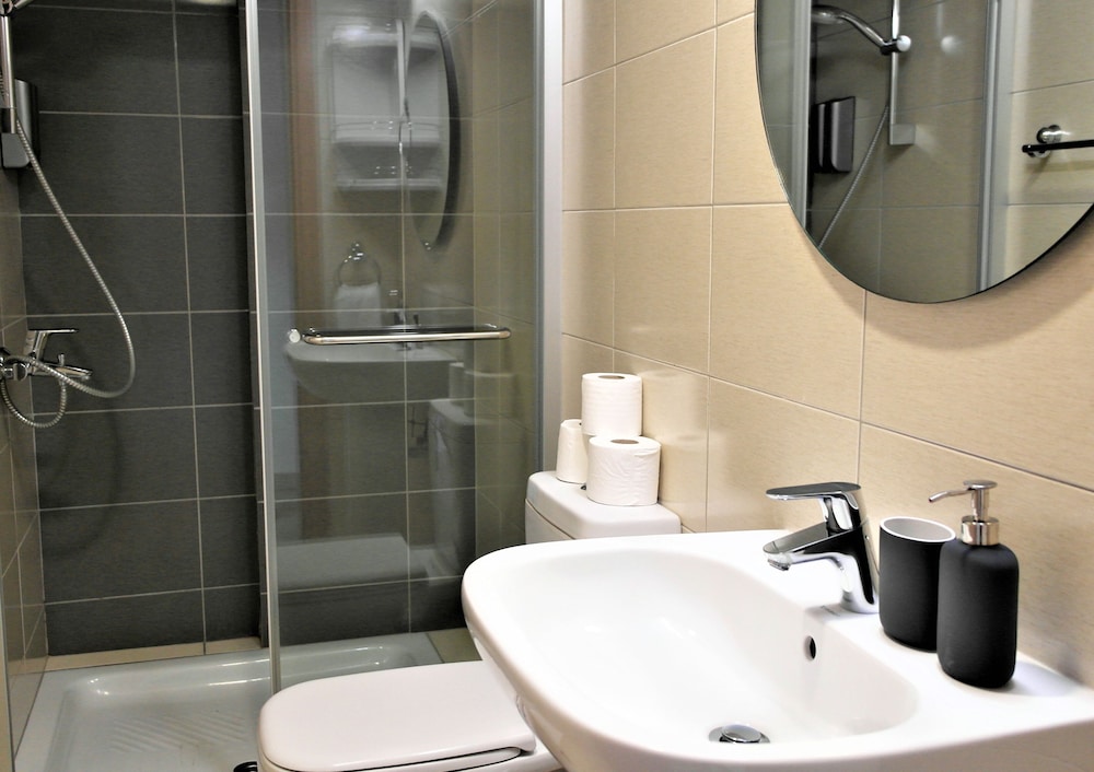 eden beach apartments