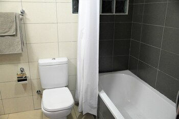 eden beach apartments