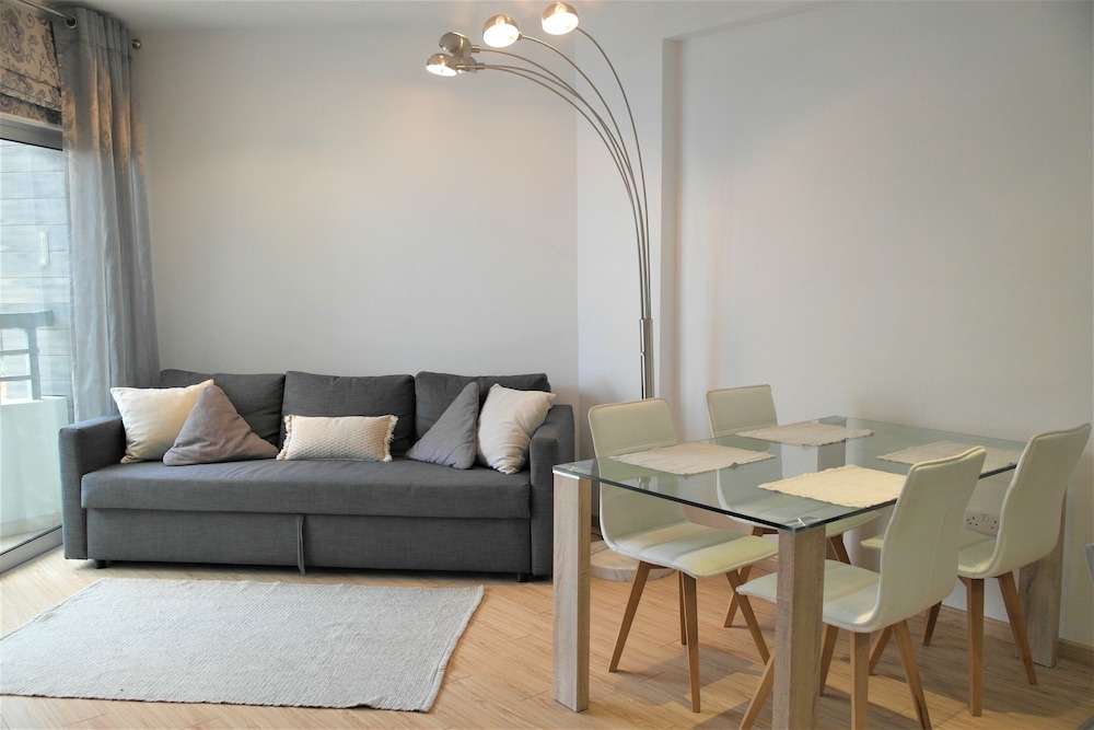 eden beach apartments