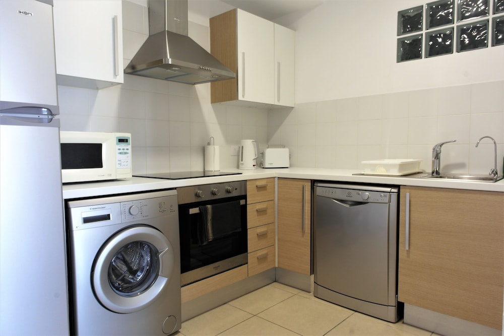 eden beach apartments