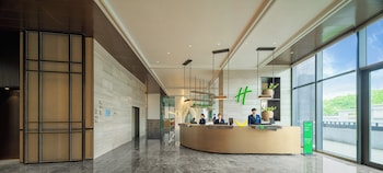 Holiday Inn Zhuhai City Center, An Ihg Hotel,Zhuhai Jida>>Zhuhai,2.5 star