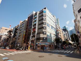 rembrandt cabin and spa shimbashi caters to men